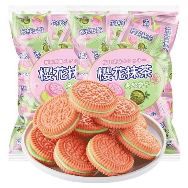 欧贝拉 樱花抹茶夹心饼干散装小包装网红解馋零食休闲食品小吃多口味整箱
