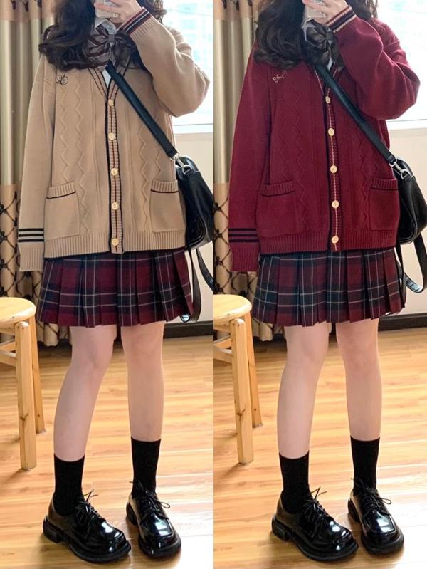 春日制服部 JK制服 万木椿 V领开衫毛衣 红/棕双色可选
