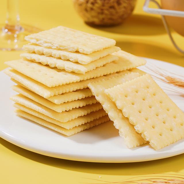 官补到手0.99 聪师傅奶盐白苏打饼干120g