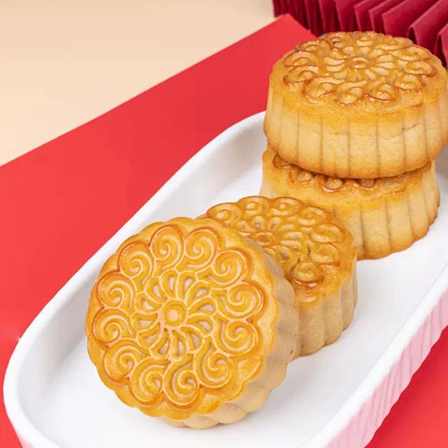 签到+黑盒 哆伊点广式椰蓉月饼320g